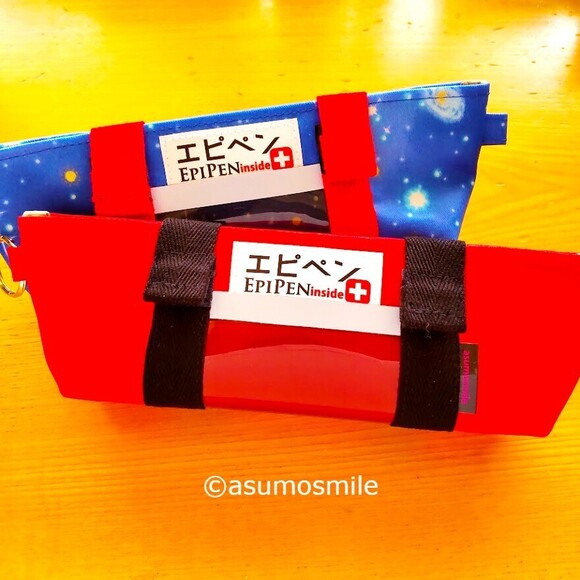 24maenak_red_u.jpg